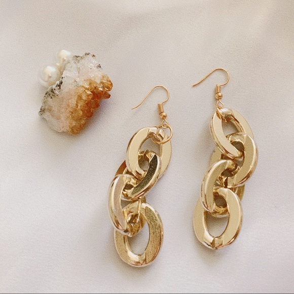 Urban Outfitters Jewelry - Last Pair🔥Multi Knots Style Drop Earrings